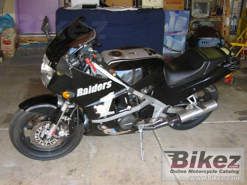 Big Jorge gpz 600 r (reduced effect) picture and wallpaper from Bikez.com